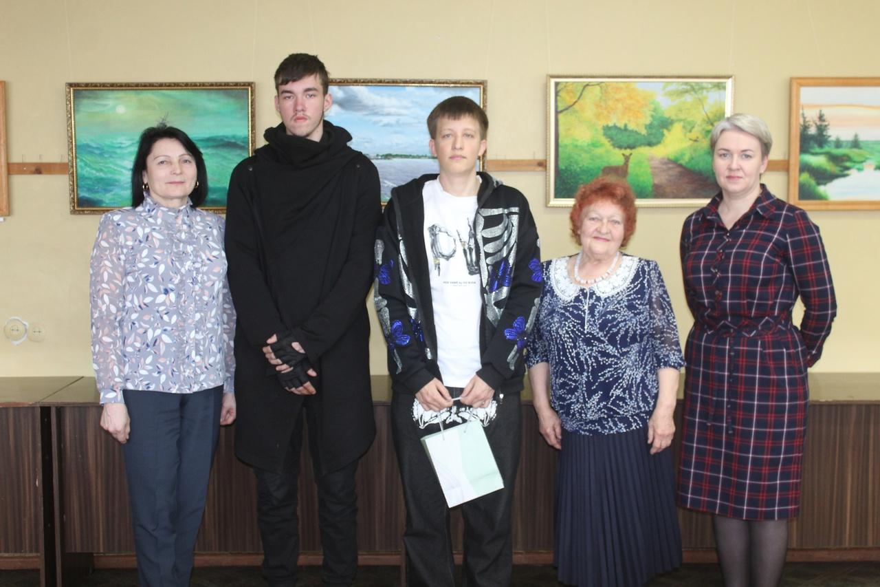 В выставочном зале администрации Красногородского округа прошёл День призывника.